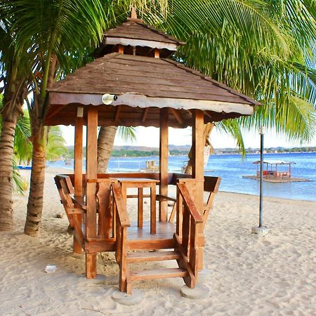 Bella Beach Resort Batangas Лиан Екстериор снимка