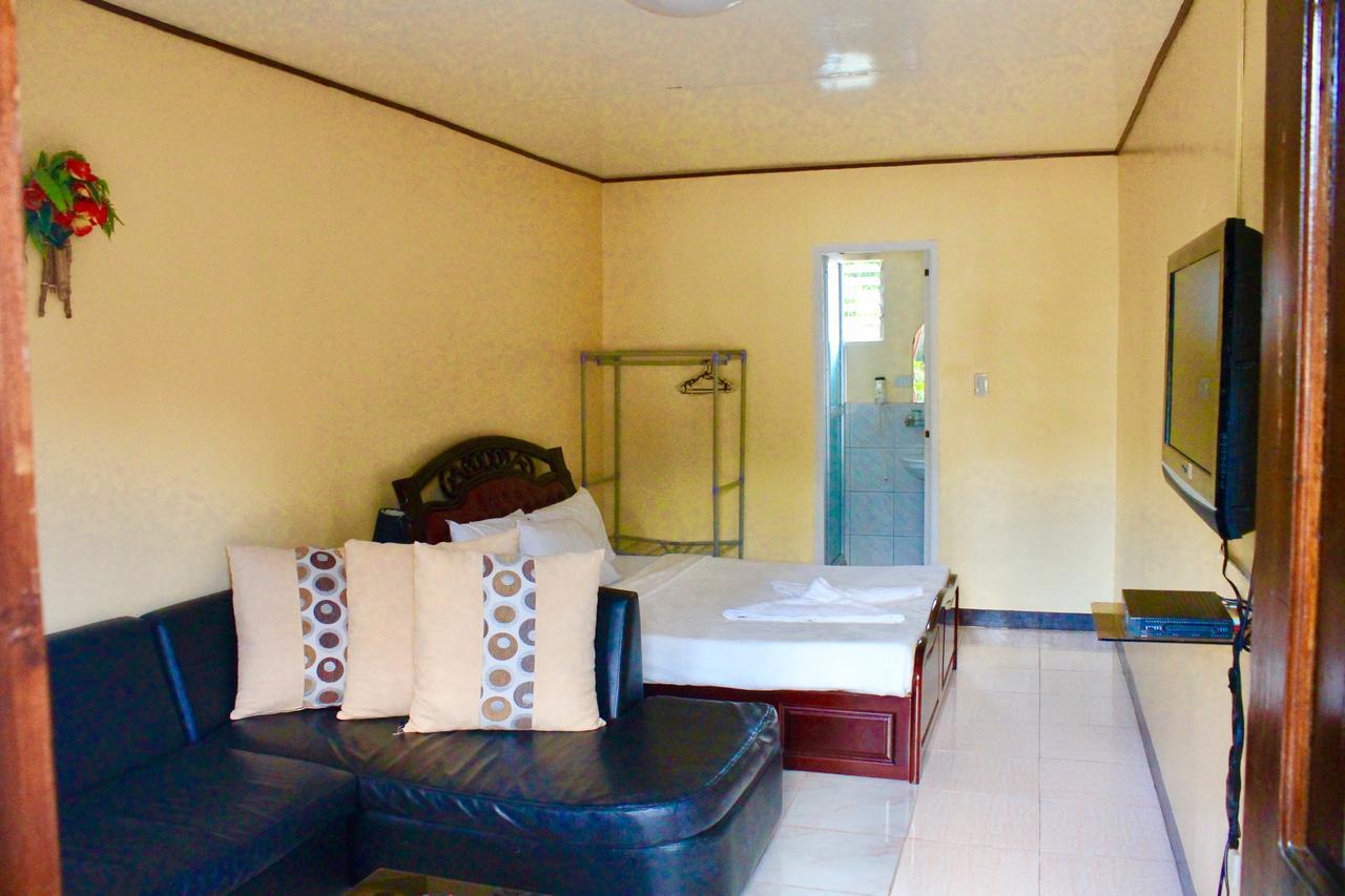 Bella Beach Resort Batangas Лиан Екстериор снимка