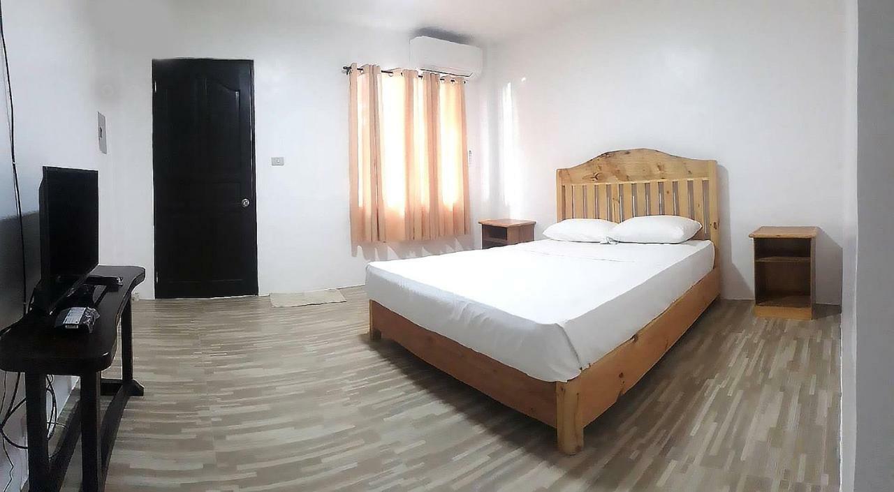 Bella Beach Resort Batangas Лиан Екстериор снимка